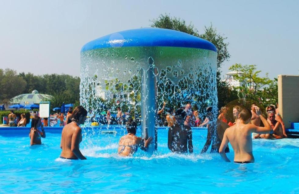 Hotel Edy Римини Экстерьер фото